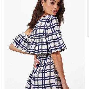 Boohoo| NWOT Asymmetrical Romper